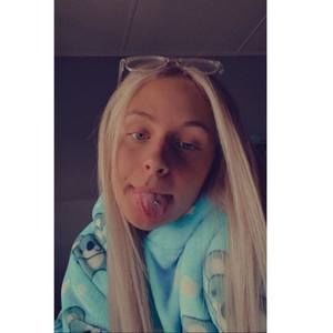 Meet your Posher, Ebony